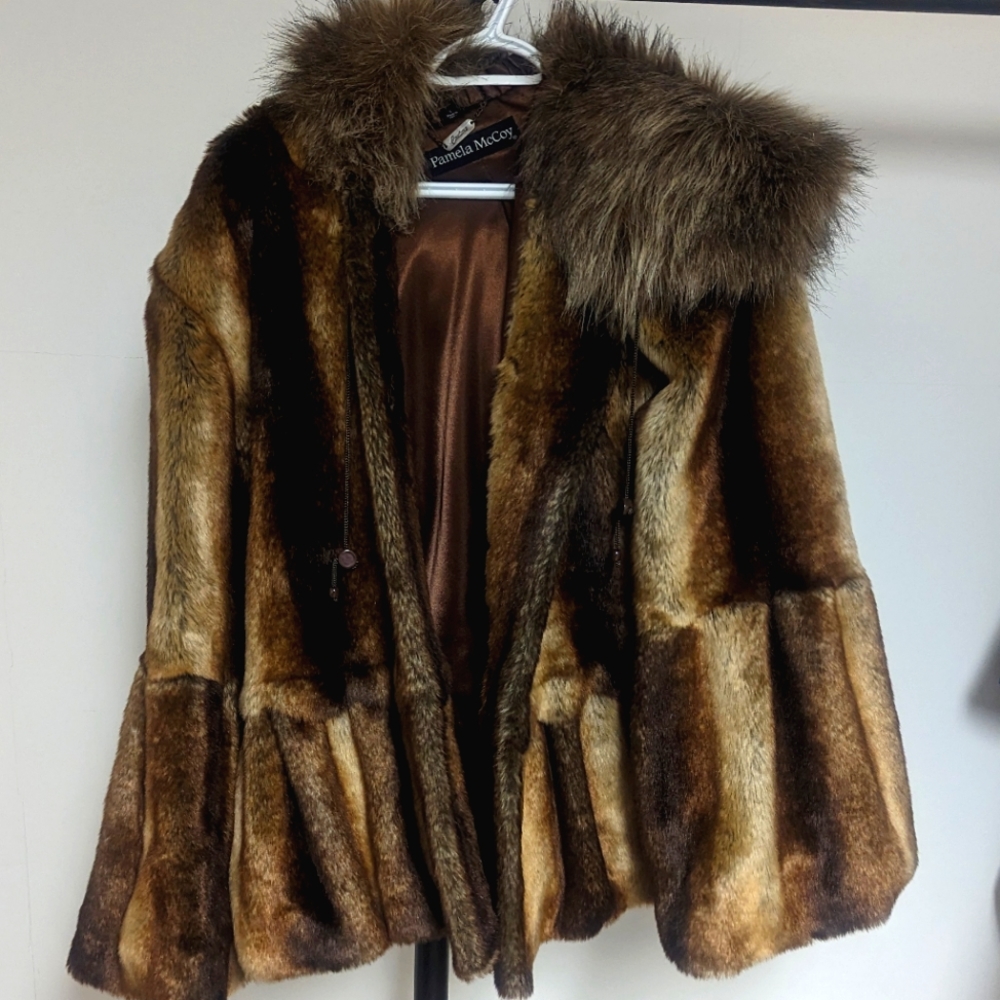 Vintage Pamela McCoy Brown Hooded Faux Fur Coat Large Cozy Warm Classic Luxury
